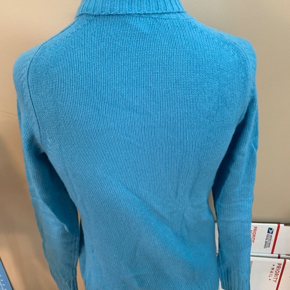 100% Cashmere J Crew Turtleneck Sweater - Picture 3 of 5
